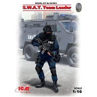 ICM 1/16 S.W.A.T. Team Leader Plastic Model Kit