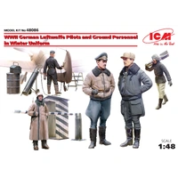 ICM 1/48 WWII German Luftwaffe Pilots and Ground Personnel in Winter Uniform (5 Figures) Plastic Model Kit