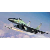Trumpeter 1/72 MIG-29C Fulcrum (Izdeliye 9.13)