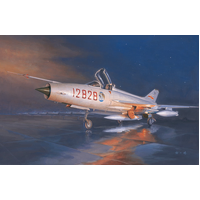Trumpeter 1/48 J-7G Fighter