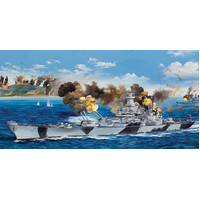 Trumpeter 1/200 USS Iowa BB-61 Plastic Model Kit [03706]